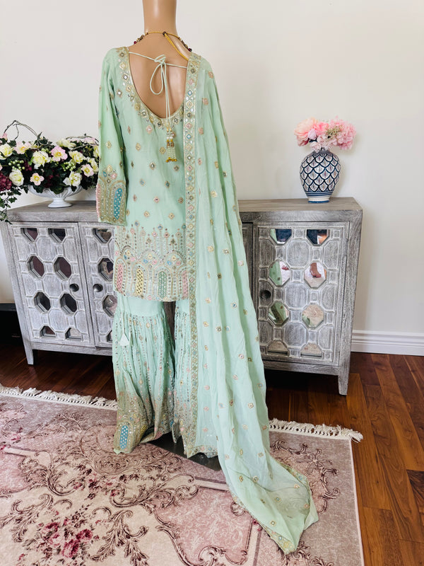 Garara suit