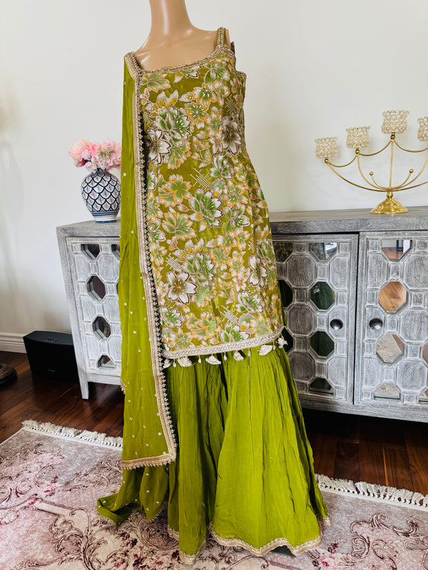 Garara suit