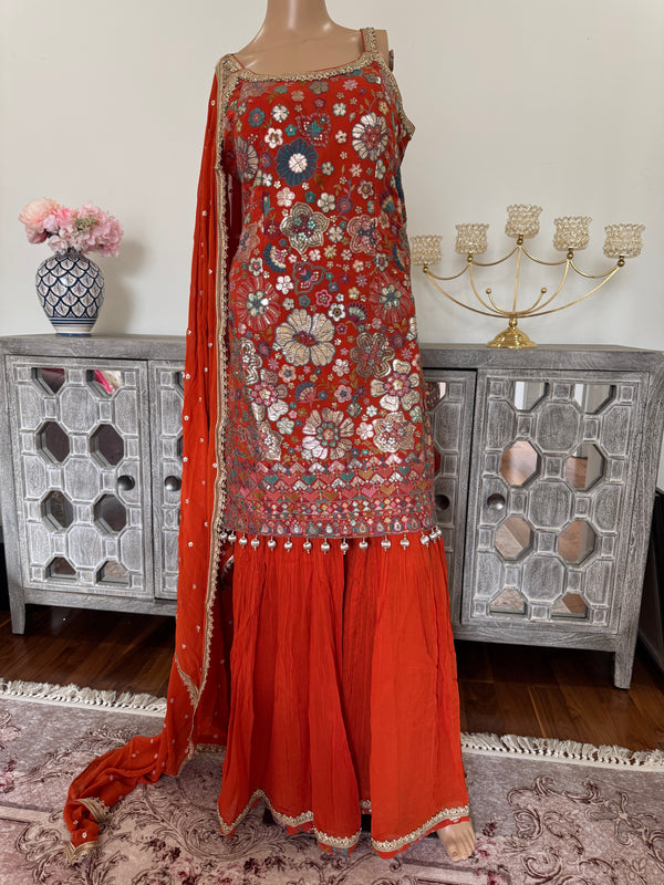 Garara suit