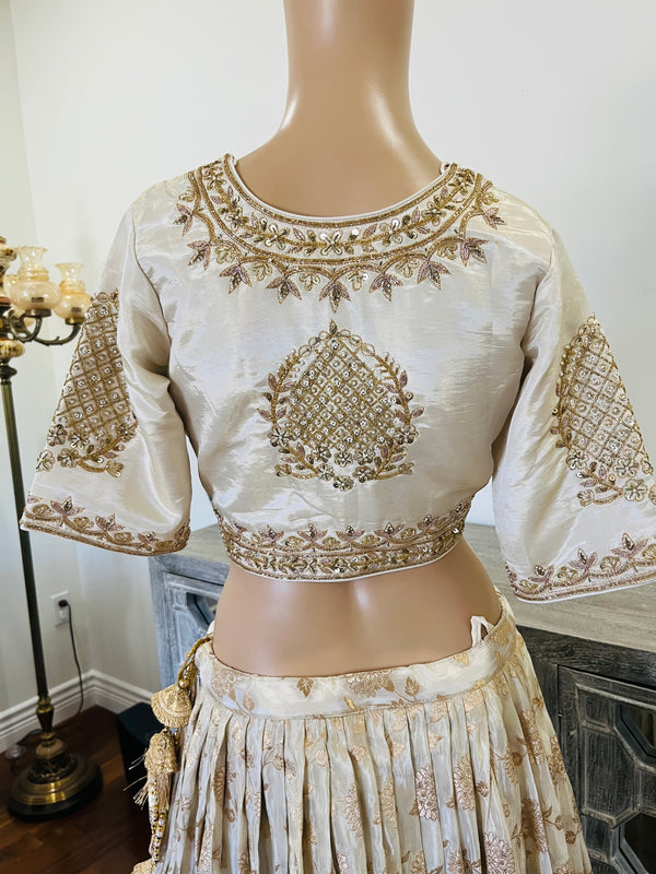 Hand embroidered lehnga